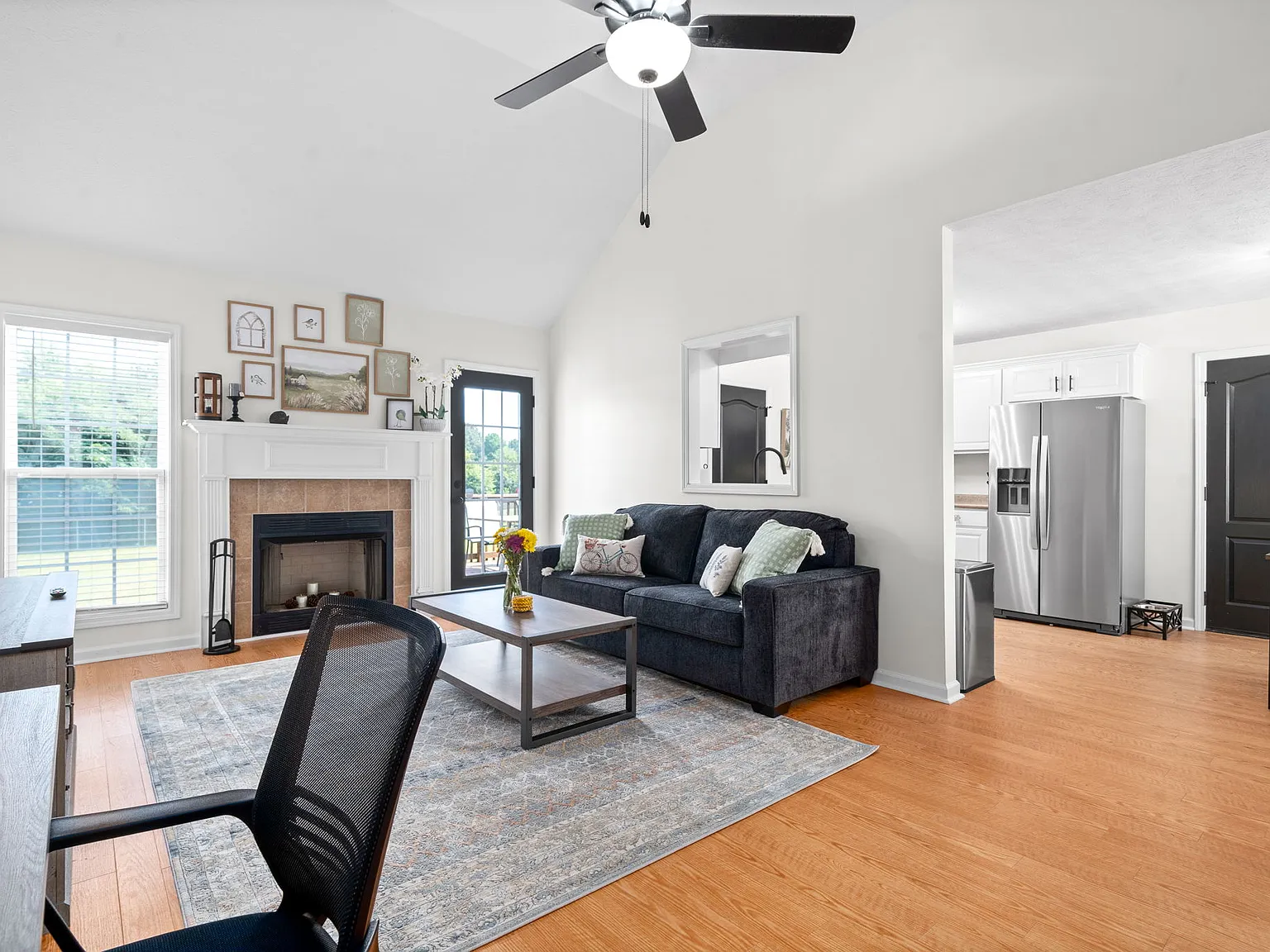3 bed, $3,150 — Photo 3