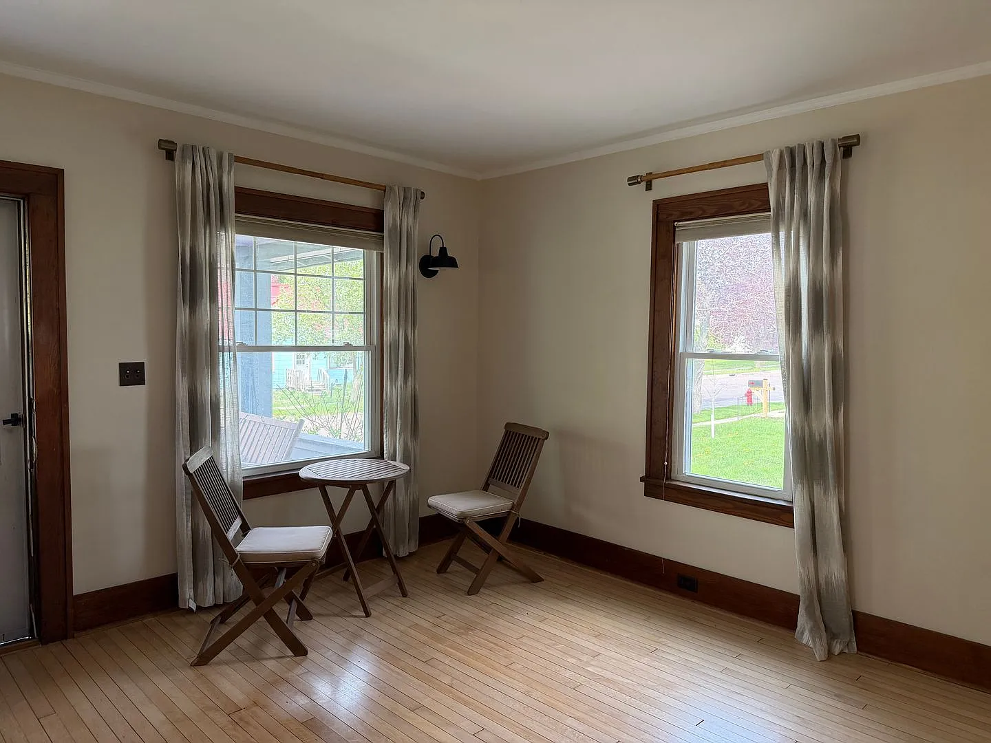3 Bedroom, 3 Bath Home with yard space for Rent — Photo 3