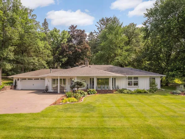 2194 Charlton Rd, Sunfish Lake, MN 55118