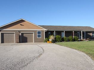 1806 E 200th Rd, Lecompton, KS 66050