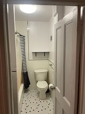5th image of 184 8th St #3