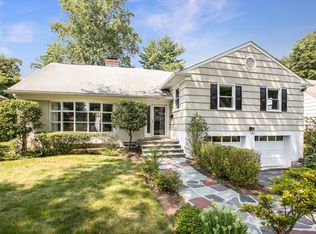 396 Heathcote Rd, Scarsdale, NY 10583