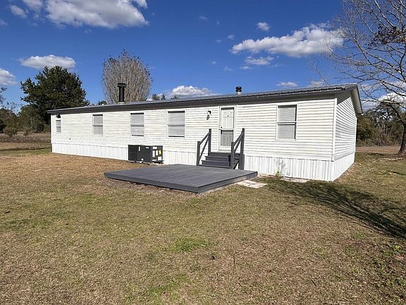 3rd image of 22005 25th Rd