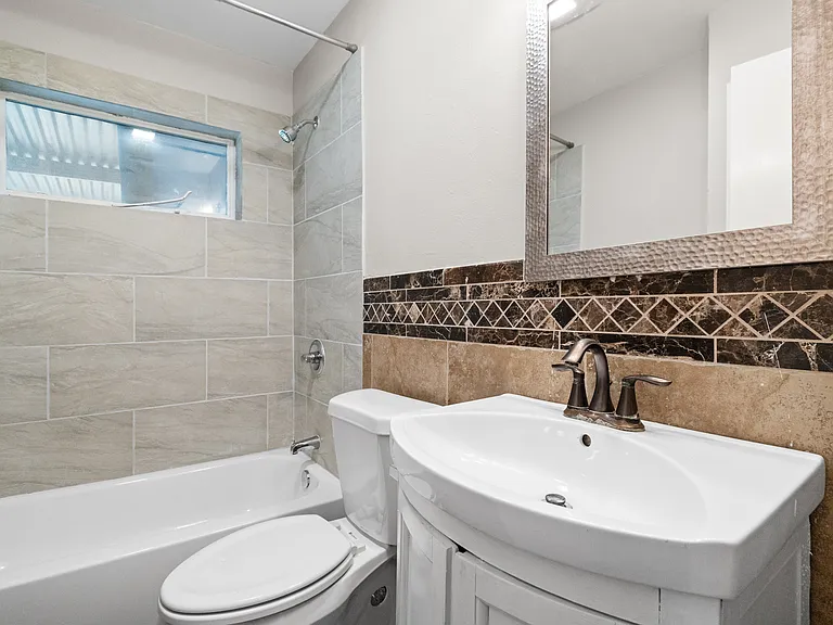 10403 Sandra Lynn Dr — Photo 11