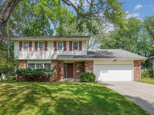 3707 Valdez Dr, Des Moines, IA 50310