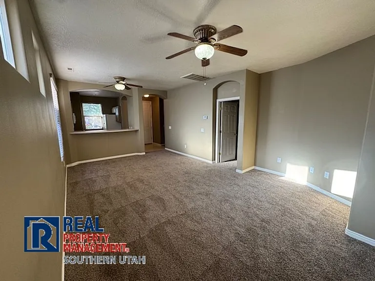 3395 E Sweetwater Springs Dr — Photo 2