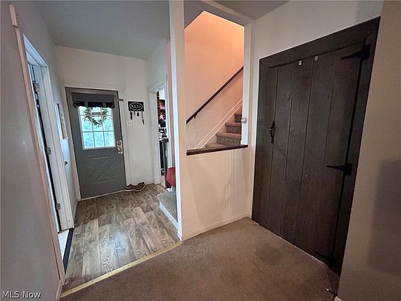 4th image of 432 Douglas Ave