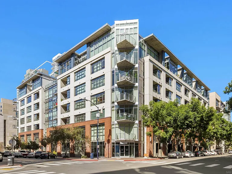 1050 Island Ave #425 — Photo 30