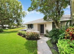 815 Club Dr, Palm Beach Gardens, FL 33418