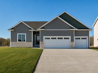 3827 NW Reinhart Dr, Ankeny, IA 50023