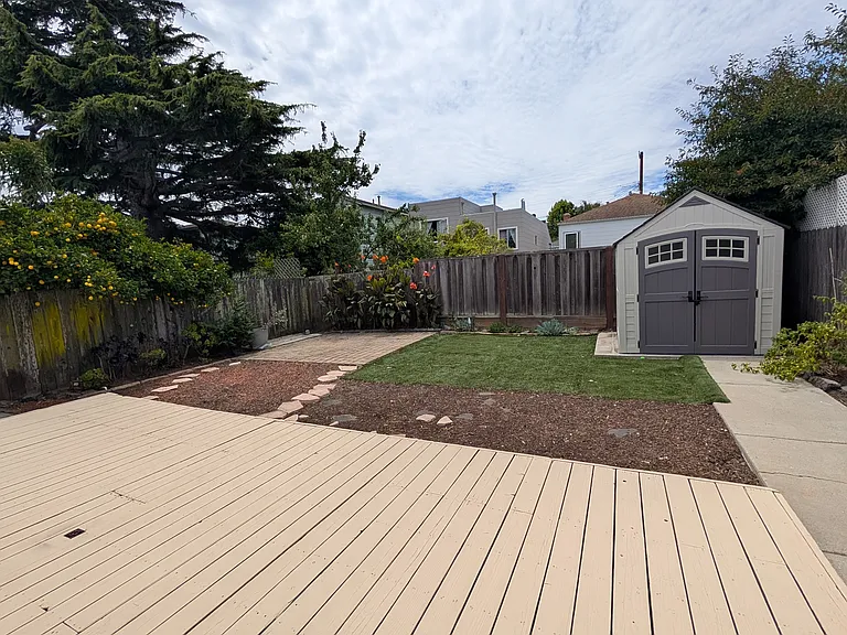 533 Oak Ave — Photo 16