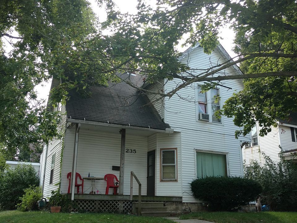 1st image of 235 E Center St