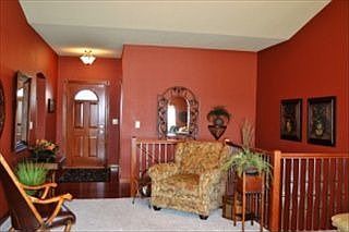 4th image of 2845 Meadowview Ln NE