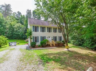 2956 Cabin Rd, Burlington, NC 27215