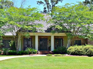 157 Tallulah Rdg, Hattiesburg, MS 39402