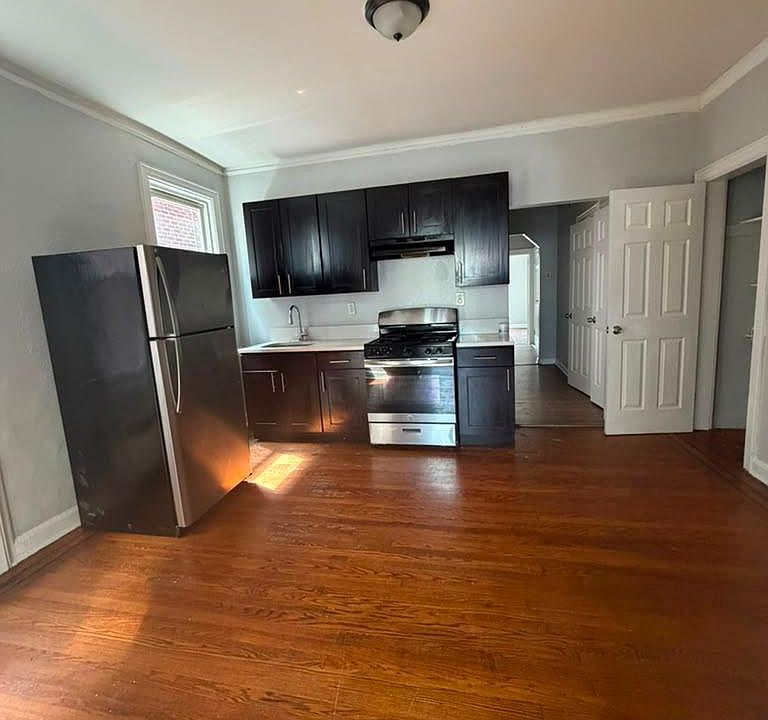 1st image of 351 Wainwright St #2