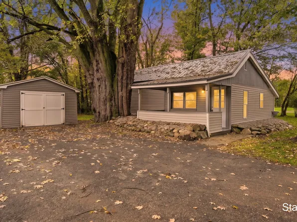 123 Sherman St, Nashville, MI 49073