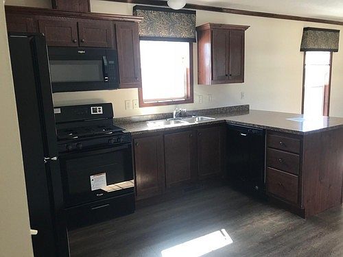 2nd image of 20 Estelle Dr