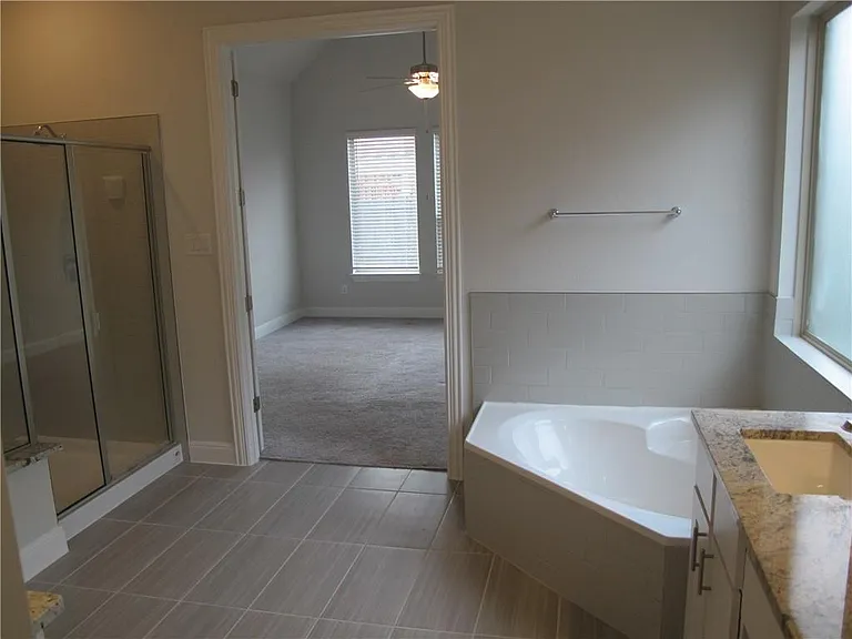 635 Spinnaker Loop — Photo 17