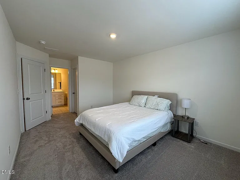 407 Auburndale Ct — Photo 14