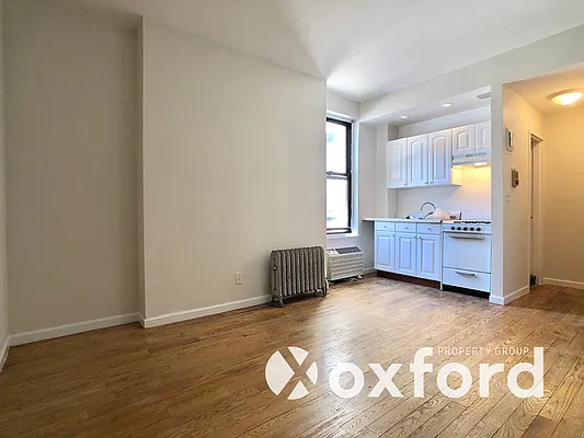 Rented by Oxford Property Group | media 13