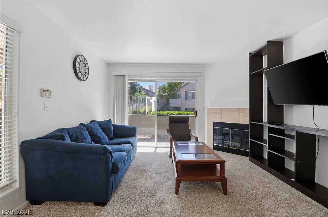 2 bed, 2.0 bath, 1020 sqft, $1,350 — Photo 4