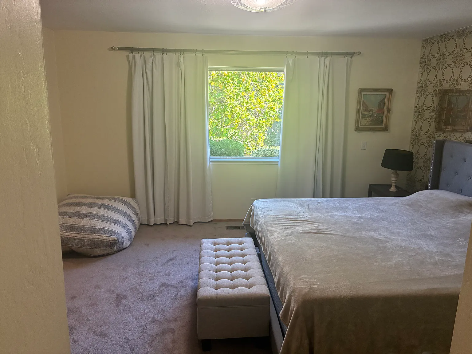 3 bed, 2350 sqft, $2,500 — Photo 4