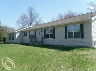 40032 Willis Rd, Belleville, MI 48111