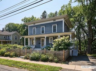 22 Lilly St, Northampton, MA 01062