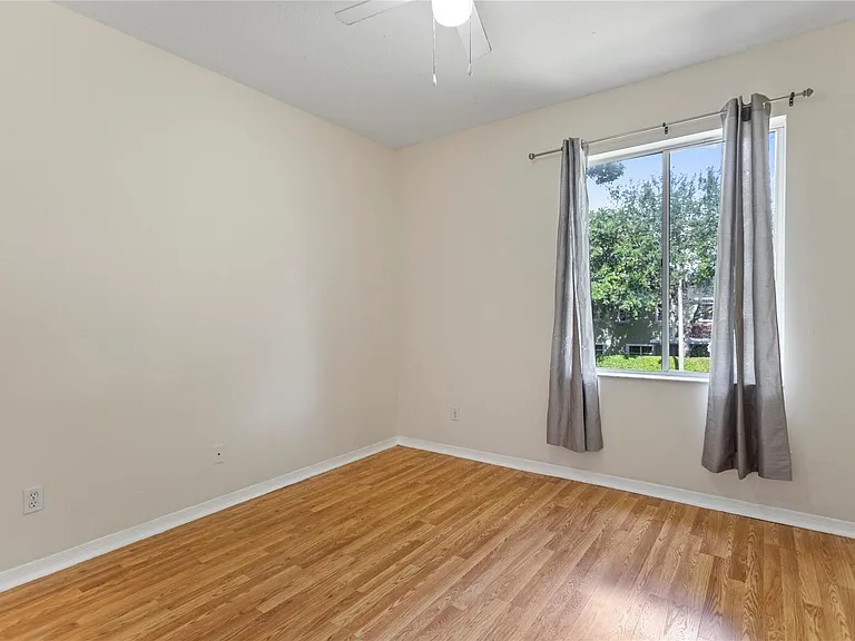 2215 NW 76th Ter — Photo 45