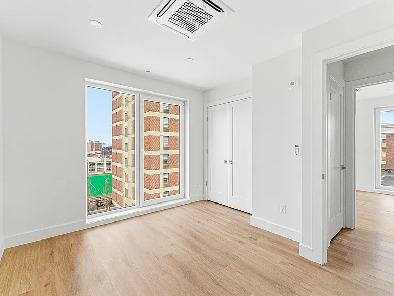 1035 Commonwealth Ave — Photo 86