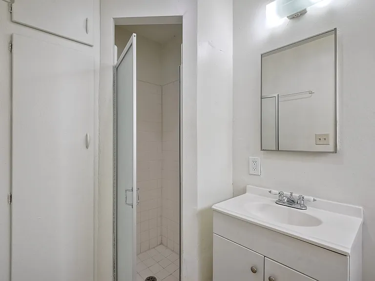209 Surfrider Way - Unit E — Photo 13