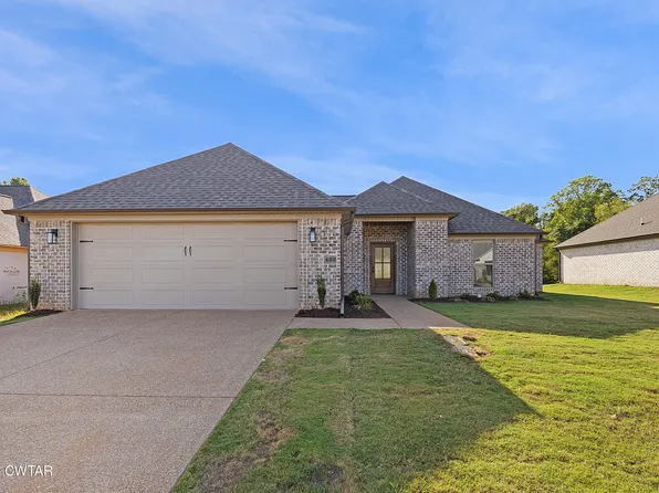 422 Fairway Blvd, Jackson, TN 38305