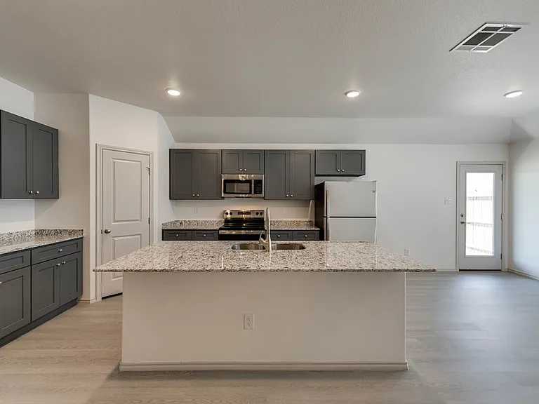 8206 E County Road 111 — Photo 8