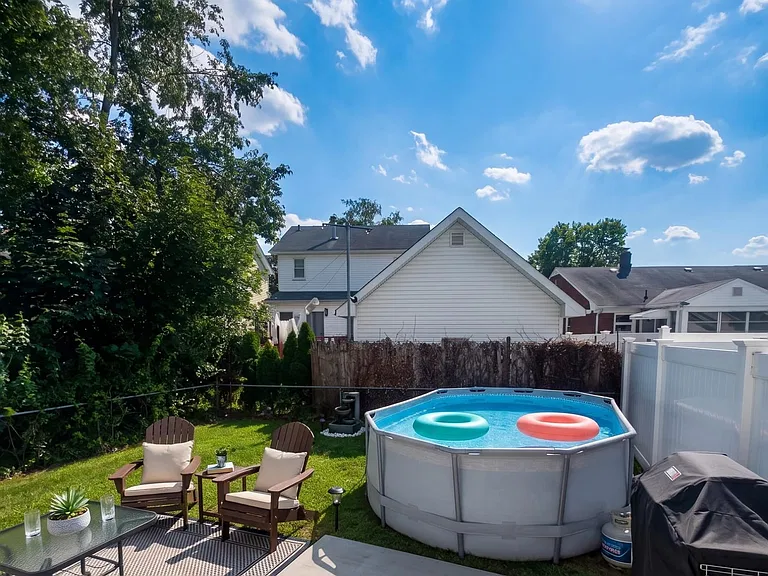 1007 Wheatsheaf Rd — Photo 9