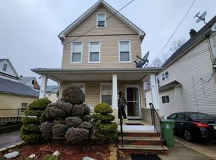 40 W 15th St, Linden, NJ 07036