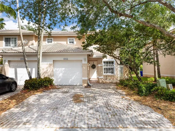 17155 NW 23rd St, Pembroke Pines, FL 33028