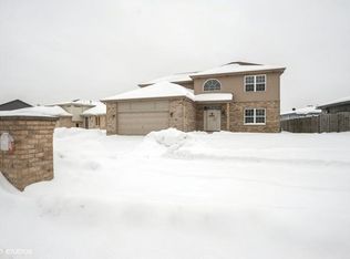 17861 Fairoaks Dr, Country Club Hills, IL
