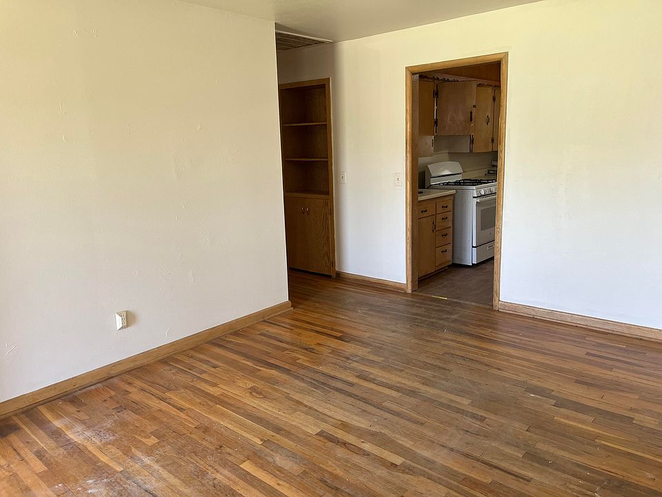 1st image of 2519 40th St