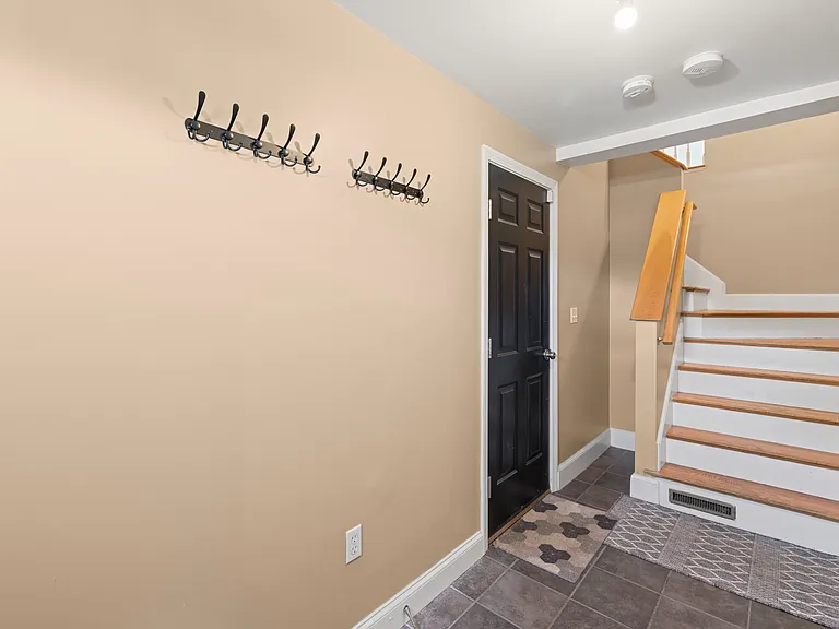 3 Prospect Hill St #3 — Photo 23