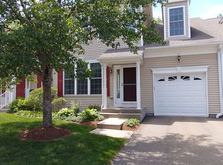 11 Fieldstone Ct, North Haven, CT 06473