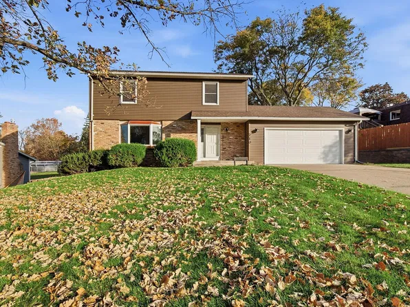 710 Windemere Dr, Plymouth, MN 55441