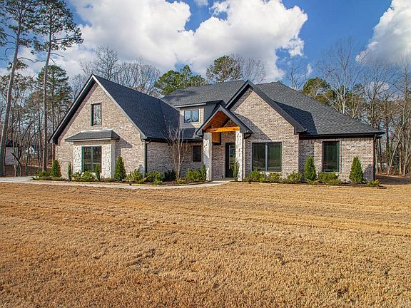2nd image of 3092 Avilla Manor Trl