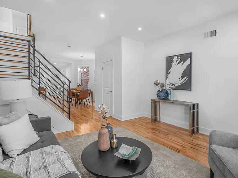 5118 Chancellor St — Photo 23