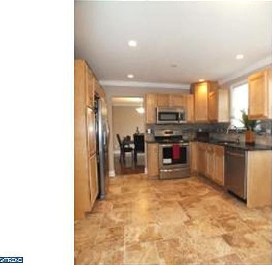 1st image of 1 Rawlings Dr