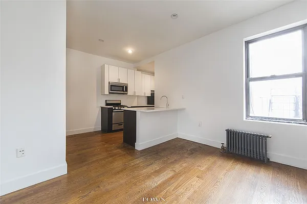 Rented by Town Residential | media 17