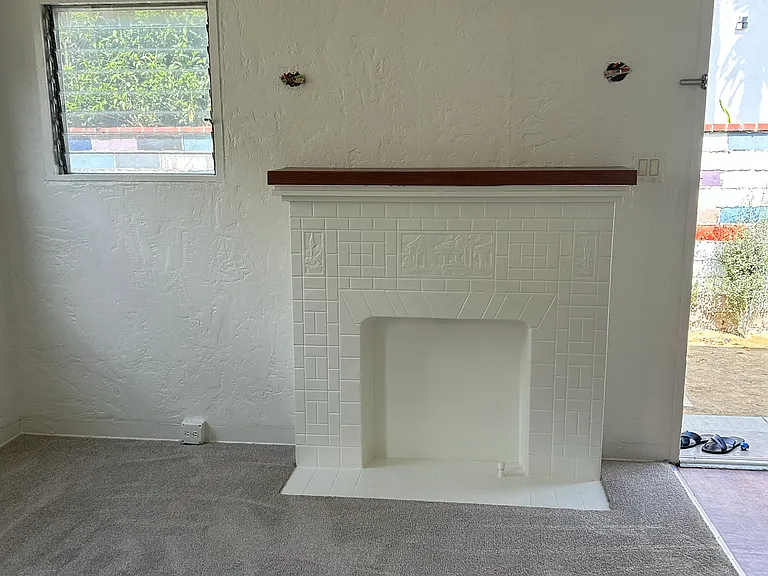 52 W Center St #B — Photo 6