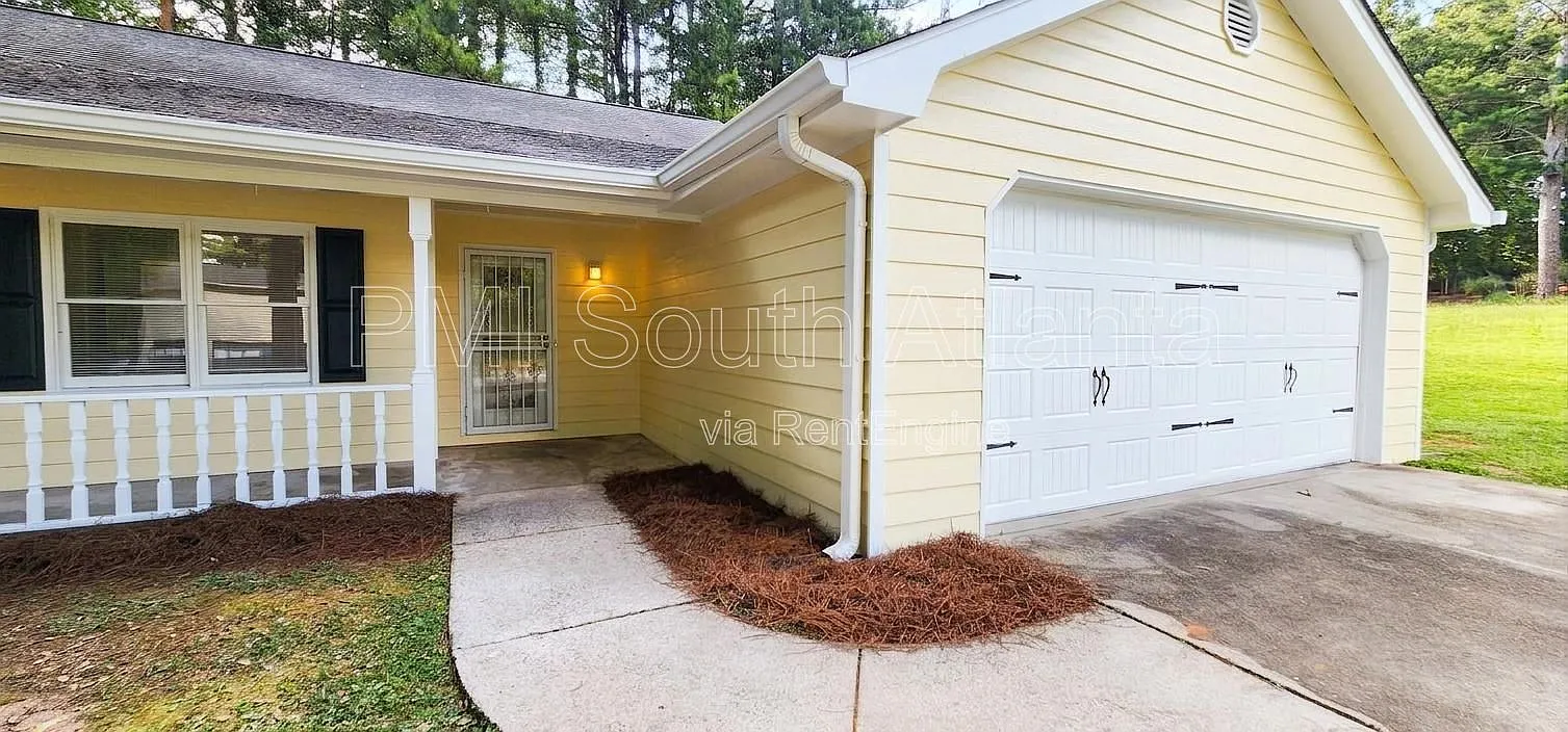 3 bed, 2.0 bath, 1470 sqft, $1,695 — Photo 2