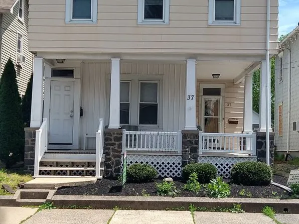 37 N Hellertown Ave Unit B, Quakertown, PA 18951