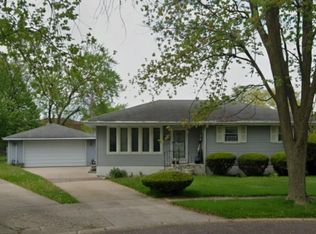 3101 98th St, Highland, IN 46322